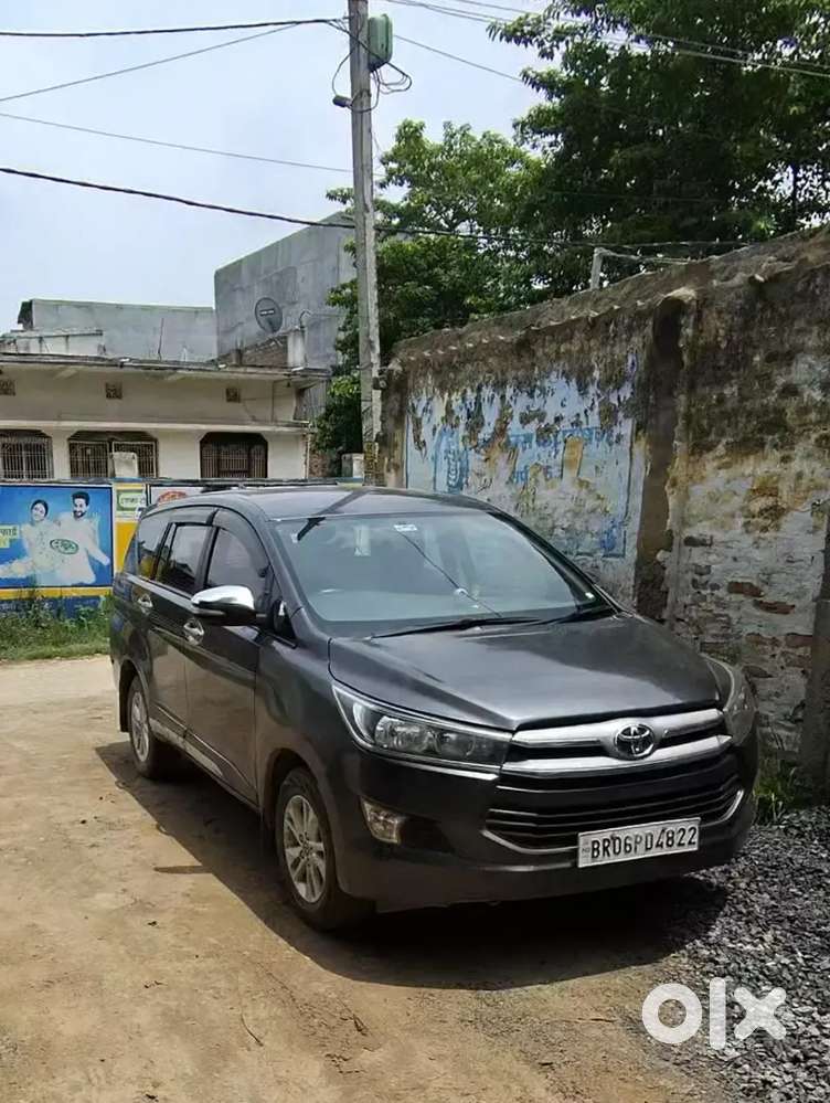 Toyota Innova Crysta 2017