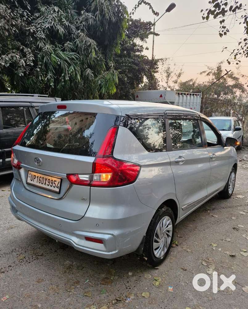 Toyota Rumion S Cng, 2023, Cng & Hybrids