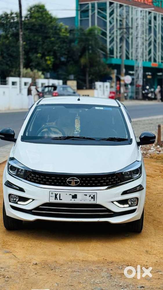 Tata Tiago 1.05 Revotorq Xz Plus Dualtone, 2023, Petrol