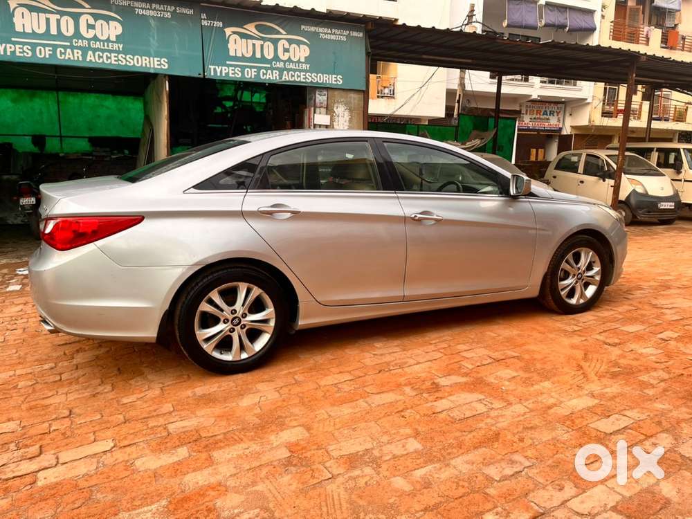 Hyundai Sonata Transform 2012