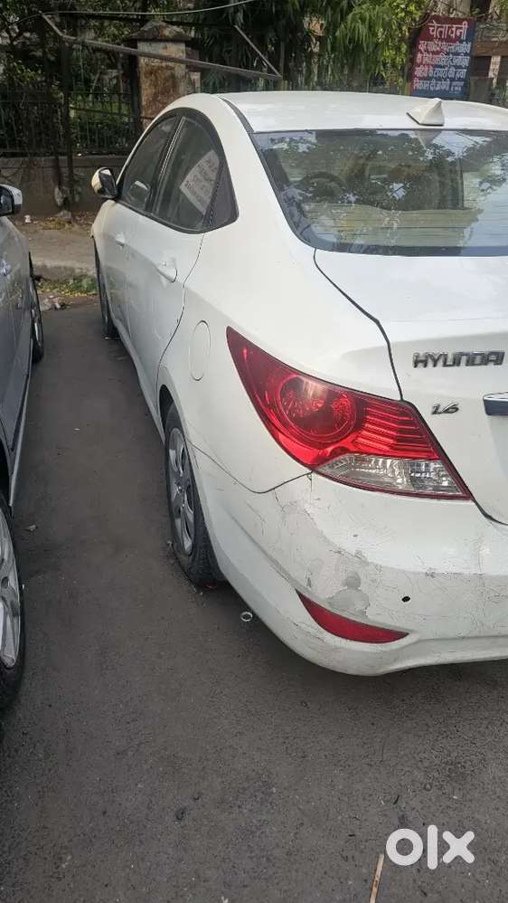 Hyundai Verna 2012