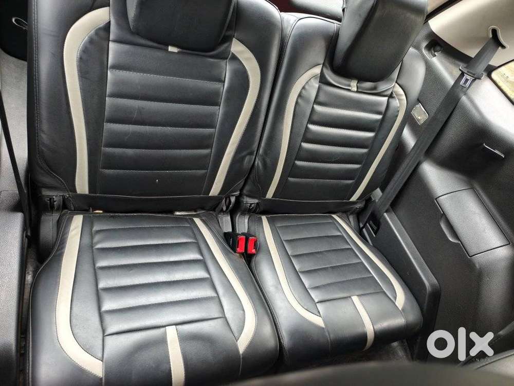 Tata Hexa 2.2 Xe 4x2 7 Str, 2018, Diesel