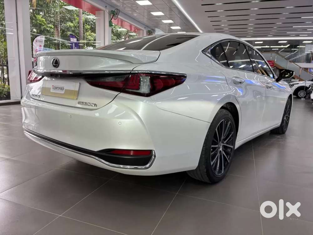 Lexus Es, 2023, Petrol