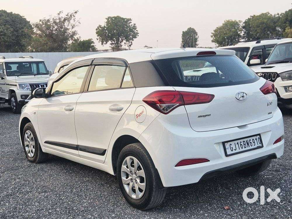 Hyundai I20 Magna 1.2 Mt, 2017, Petrol