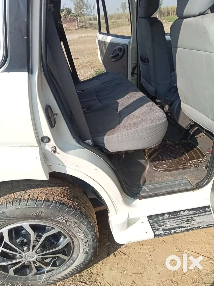 Mahindra Scorpio Classic 2013