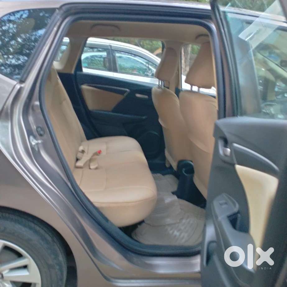 Honda Jazz V Automatic, 2015, Petrol