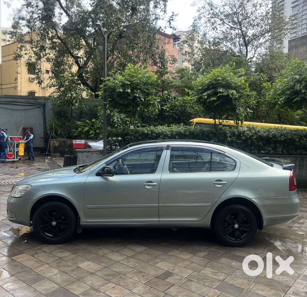 Skoda Laura Elegance 2.0 Tdi Cr Mt, 2010, Diesel