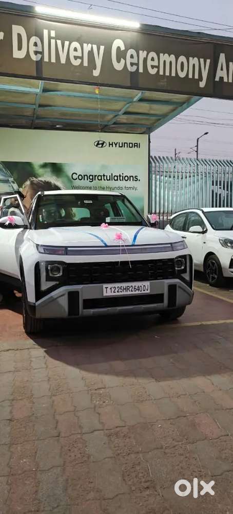 2key Avilable New Show Room Condition Gaadi Hai Singal Hand Drive And