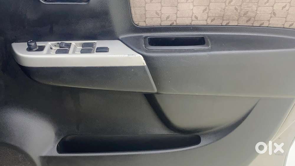 Maruti Suzuki Wagon R 1.0 2015-2019 Vxi Amt, 2015, Petrol