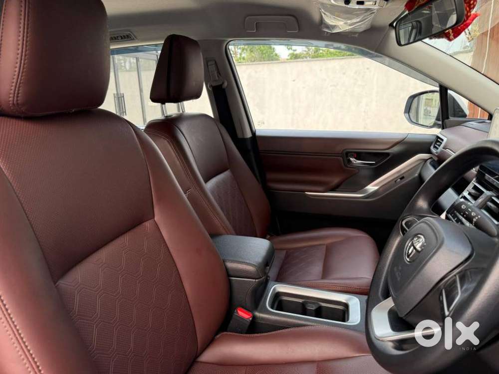 Toyota Innova Hycross Gx (o), 2025, Petrol
