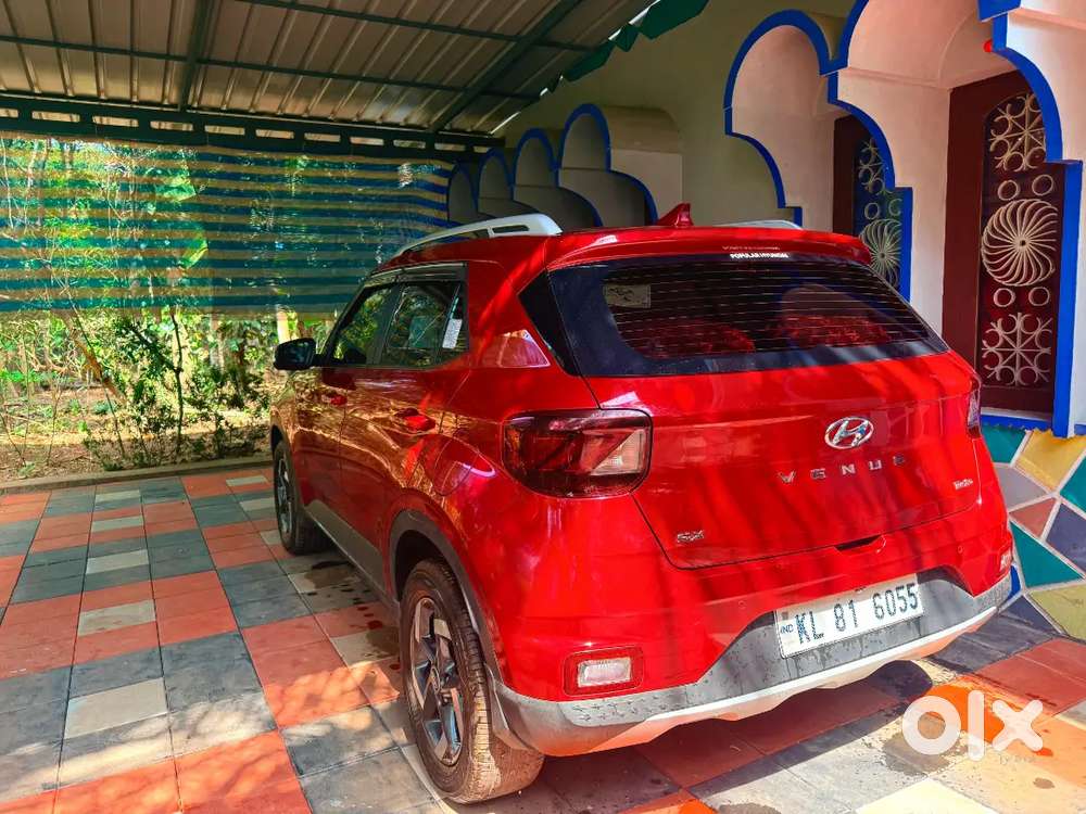 Venue Sx Turbo Imt , Petrol Well Maintained