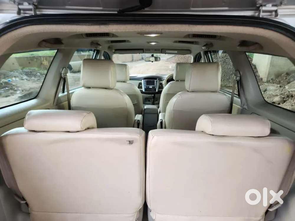 Toyota Innova 2014 Diesel Well Maintained