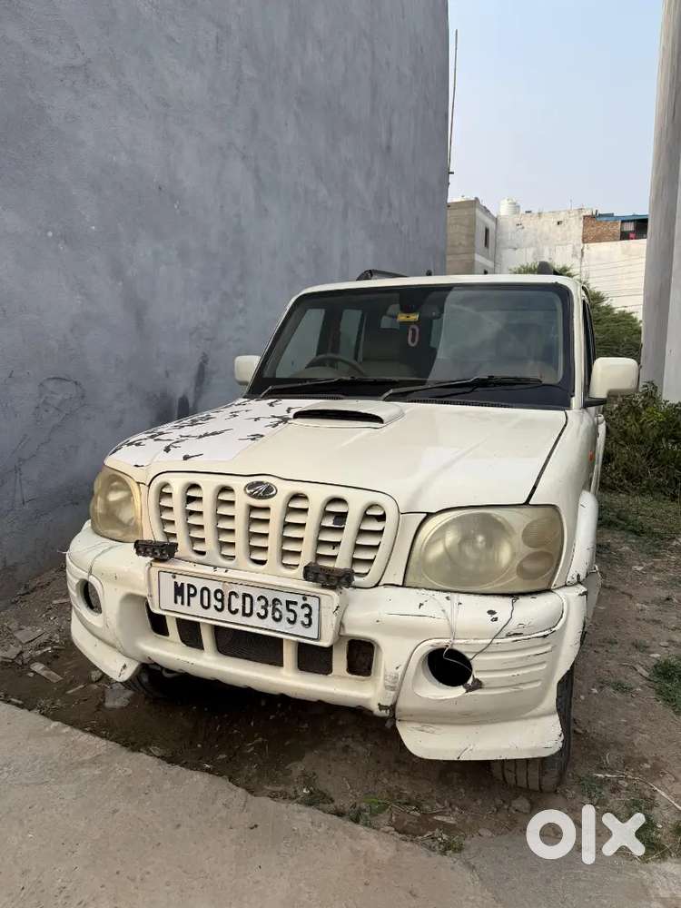 Mahindra Scorpio Classic 2008 Diesel 130000 Km Driven