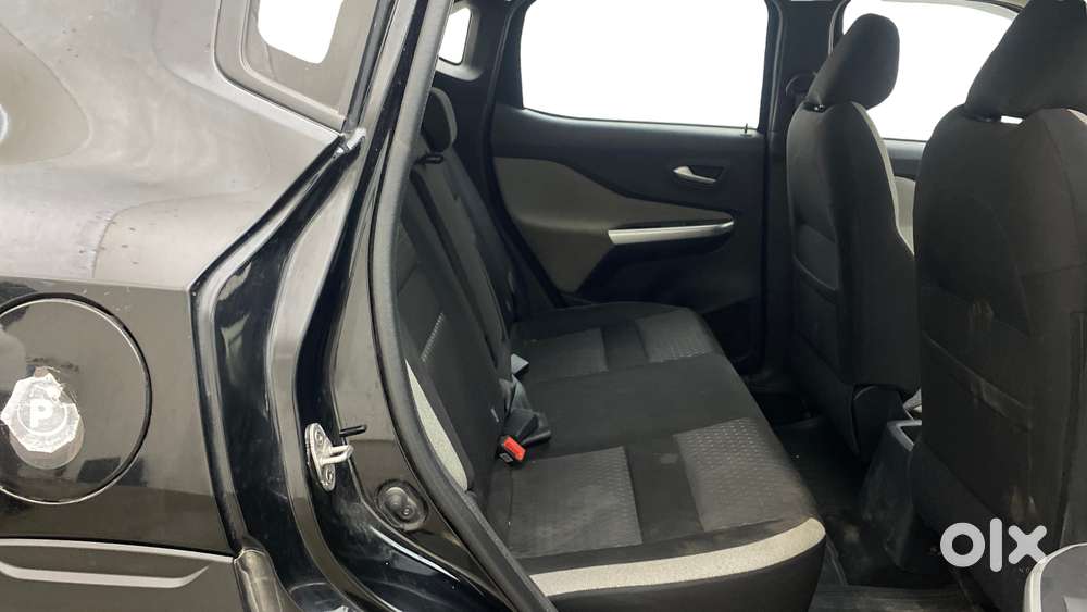 Nissan Magnite 1.0 Xv Premium Turbo Cvt, 2022, Petrol