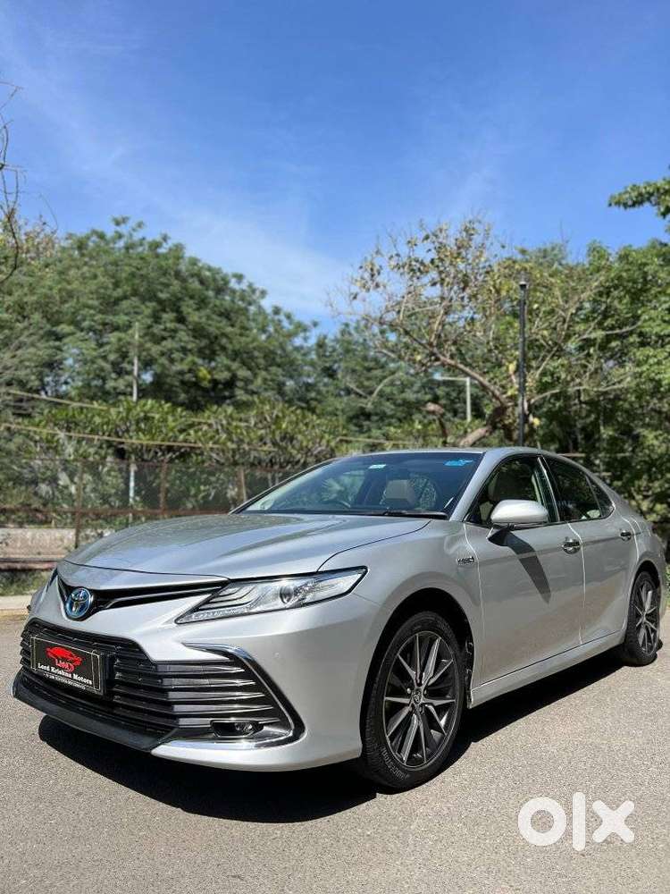 Toyota Camry Hybrid, 2022, Cng & Hybrids