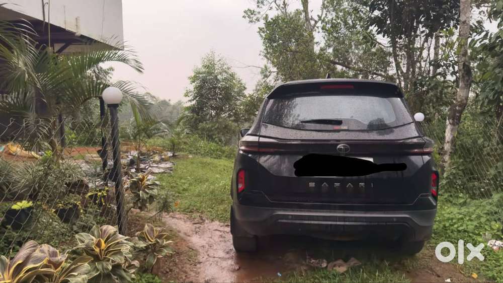 Tata Safari 2024 — Accomplished Plus, Dark Edition, 7s At Diesel.