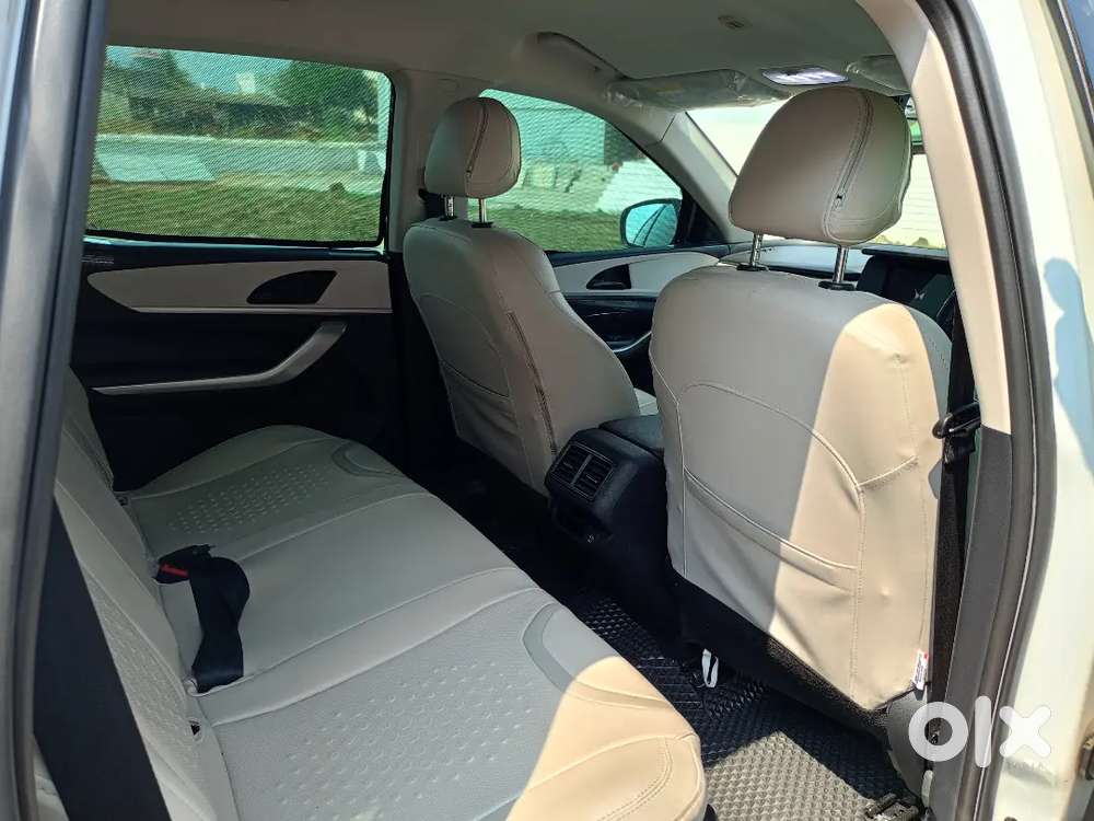 Mahindra Xuv700 Petrol 2022