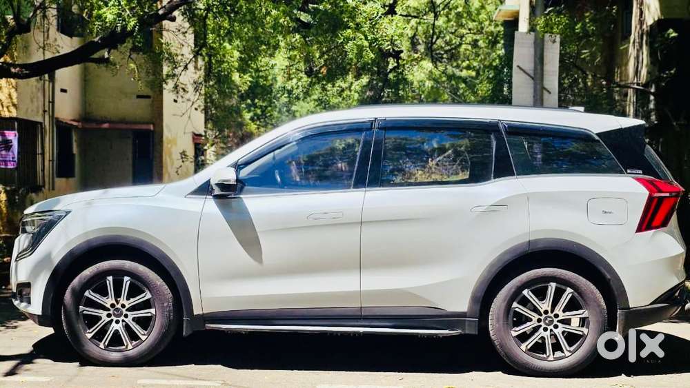 Mahindra Xuv700 2.2 Ax 7 Diesel At Str, 2023, Diesel