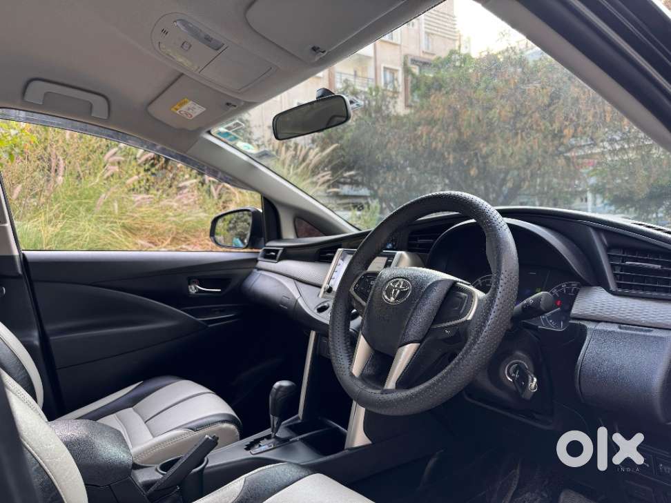 Toyota Innova Crysta [2020-ongoing] 2.4 Gx At 7 Str, 2021, Diesel