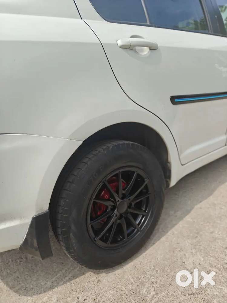 Maruti Suzuki Dzire 2009 Petrol 75680 Km Driven