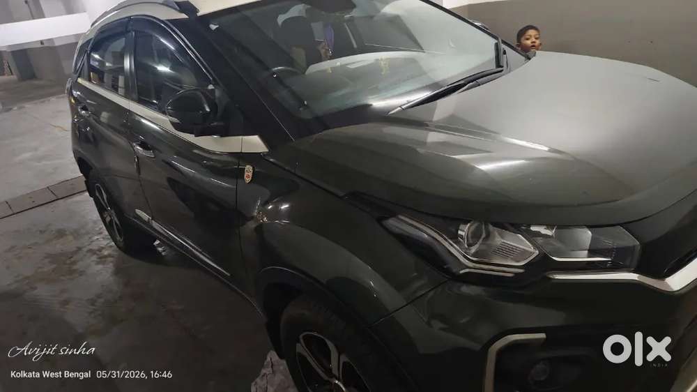 Tata Nexon Xz+ S Top Notch