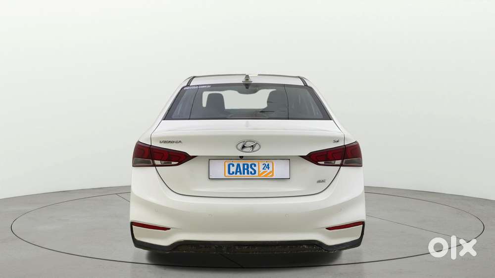 Hyundai Verna 1.6 Vtvt Sx, 2019, Petrol