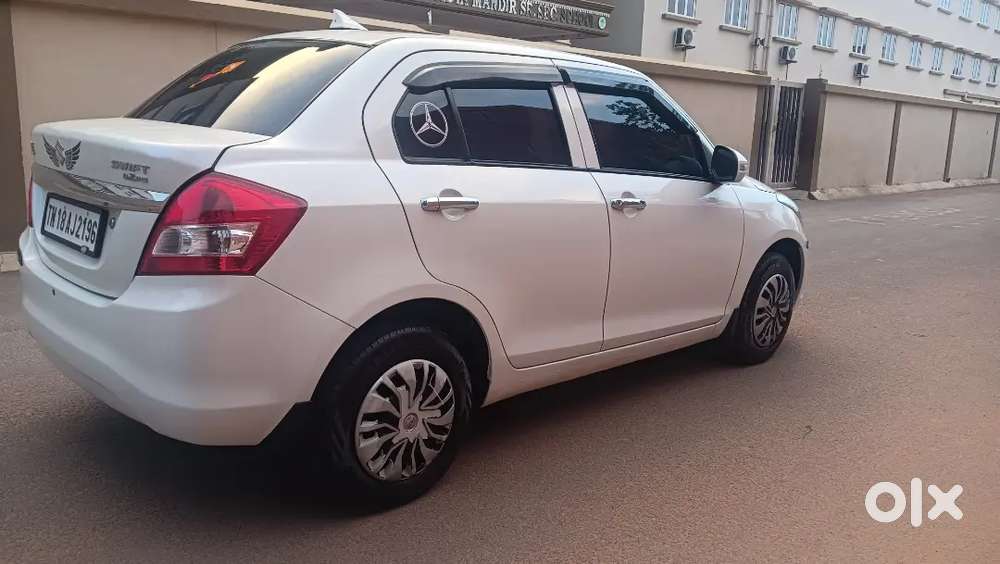 Maruti Suzuki Dzire 2016 Petrol 72000 Km Driven
