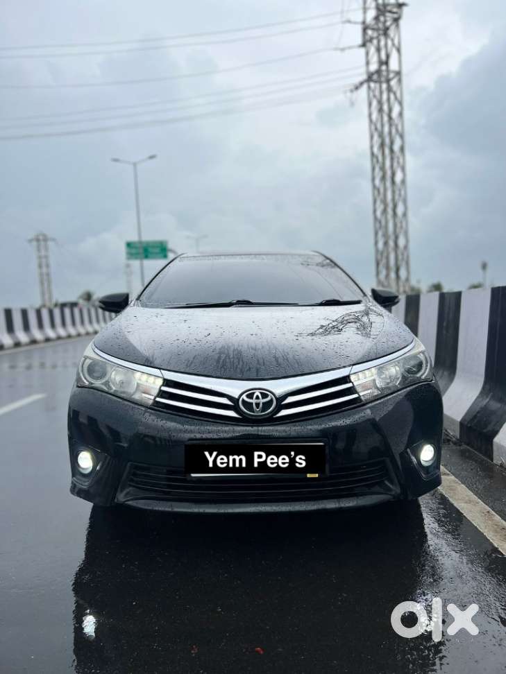 Toyota Corolla Altis 1.8 G, 2014, Petrol