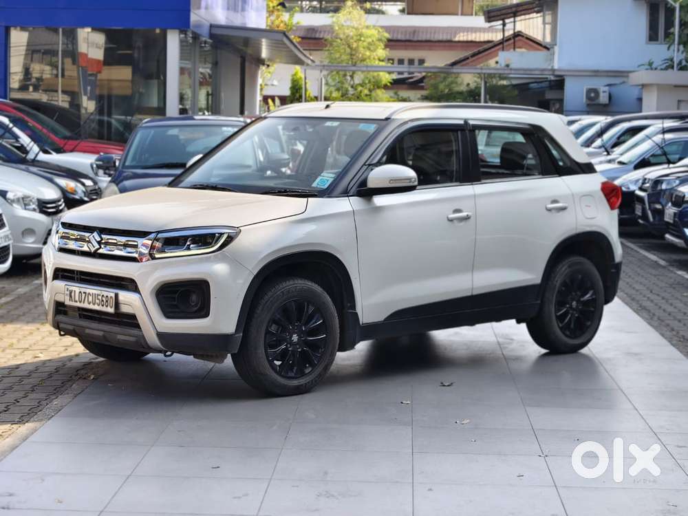 Maruti Suzuki Brezza 1.5 Zxi Smart Hybrid, 2020, Petrol