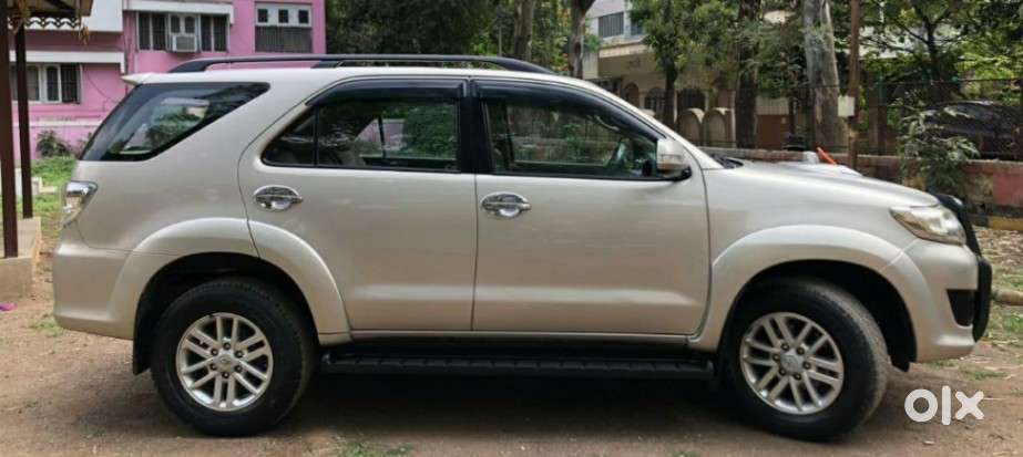 Toyota Fortuner 3.0 4x2 Automatic, 2012, Diesel