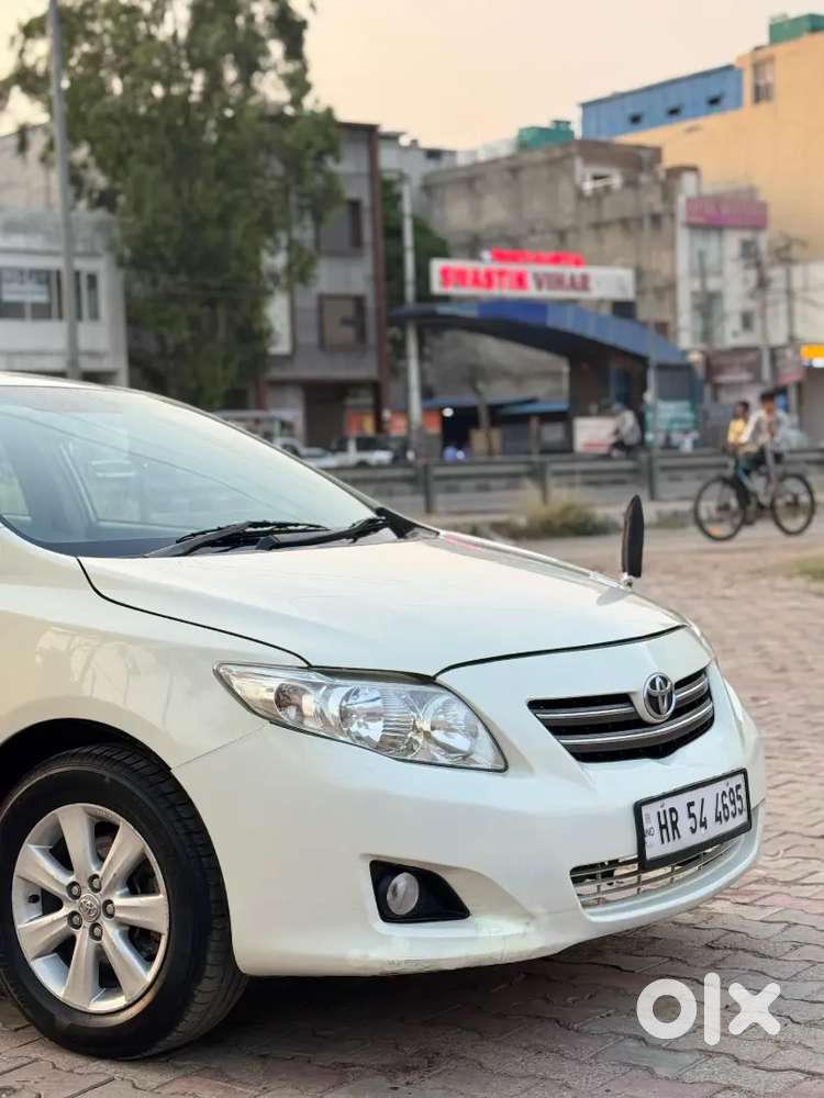 Toyota Corolla Altis 2009 Petrol 90000 Km Driven