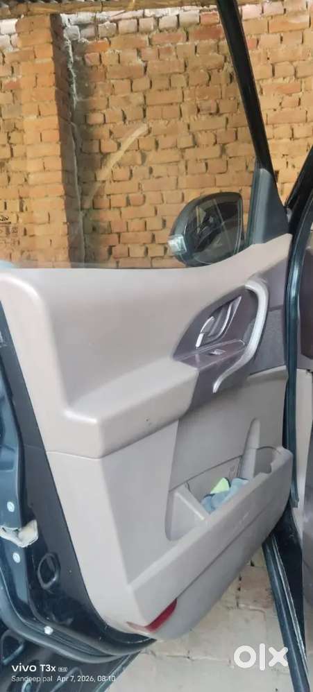 Mahindra Xuv500 2014 Diesel Well Maintained