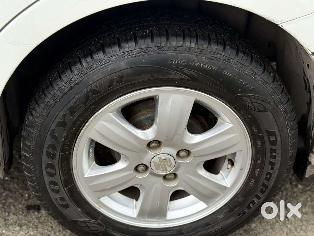 Maruti Suzuki Swift Dzire 1.3 Zxi, 2010, Petrol