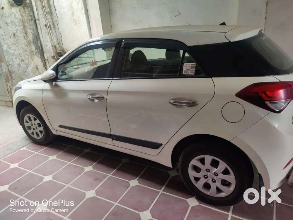Hyundai I20 2017 Cng & Hybrids 67000 Km Driven