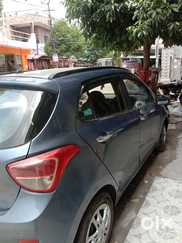 Hyundai Grand I10 2015 Petrol 60000 Km Driven