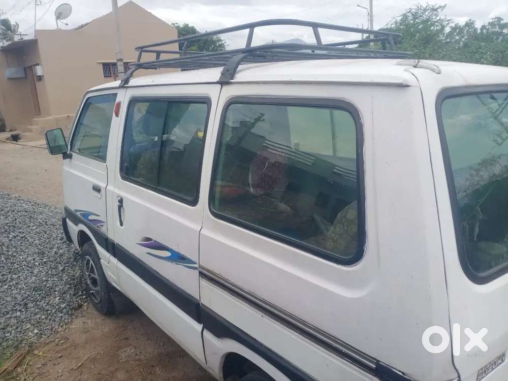 Maruti Suzuki Omni 2000