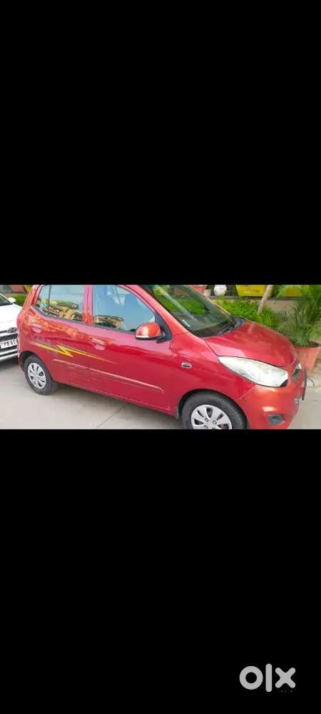 Hyundai I10 Sportz 2012