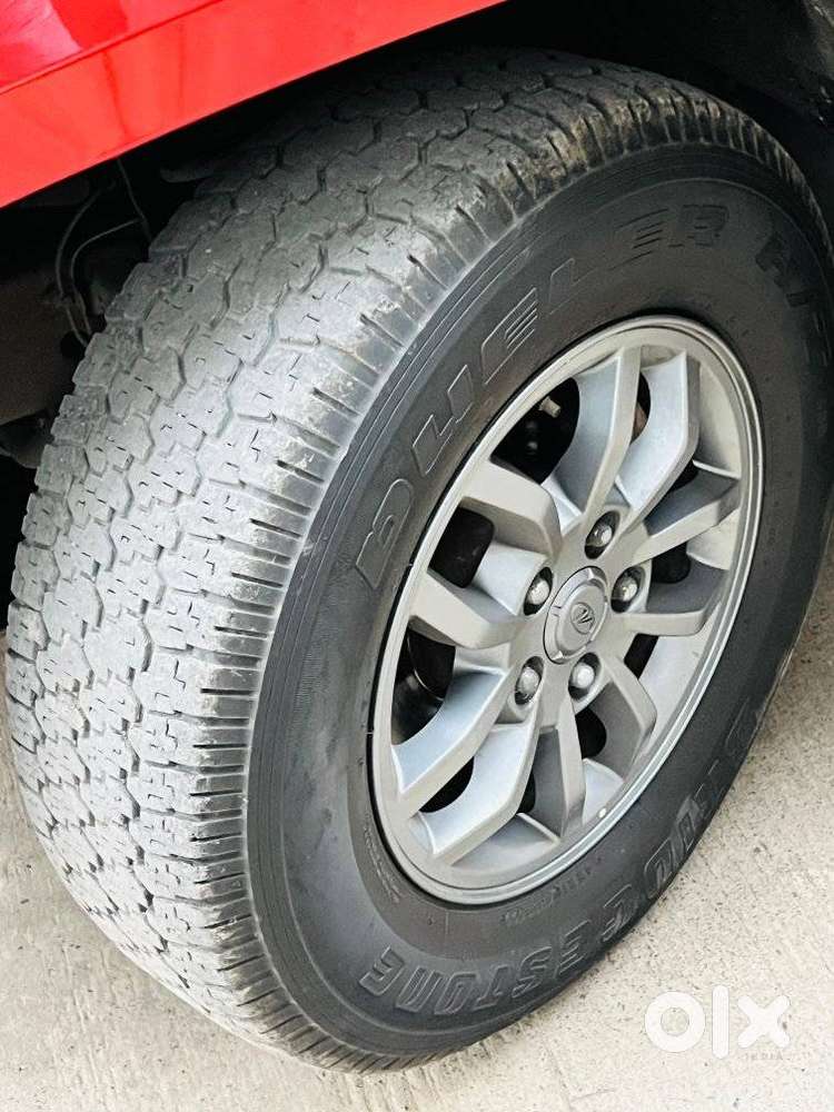 Mahindra Tuv 300 T10 Dual Tone, 2018, Diesel
