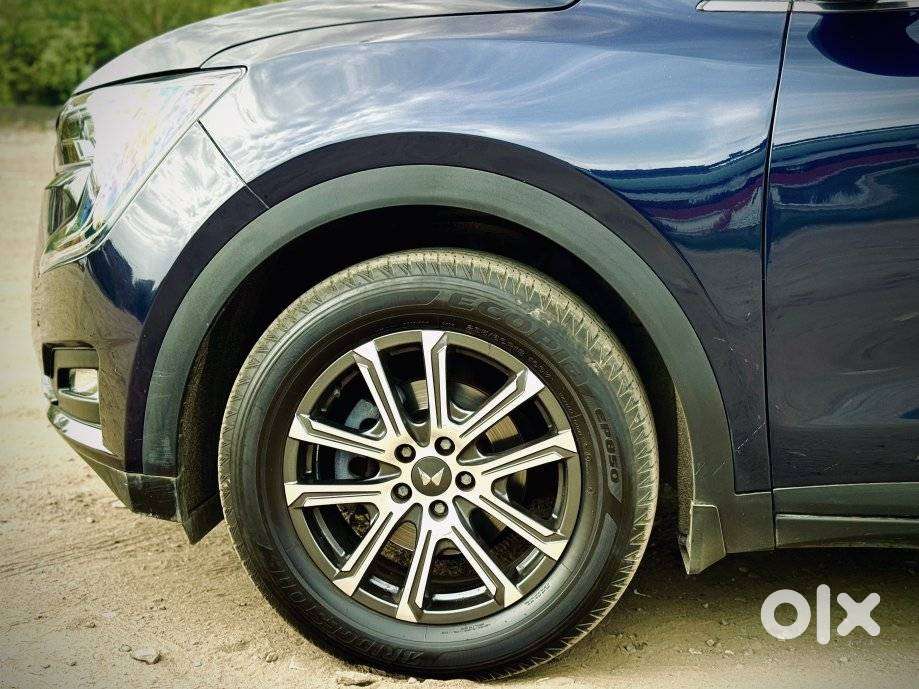 Mahindra Xuv700 2.0 Ax 7 Petrol At Str, 2024, Petrol