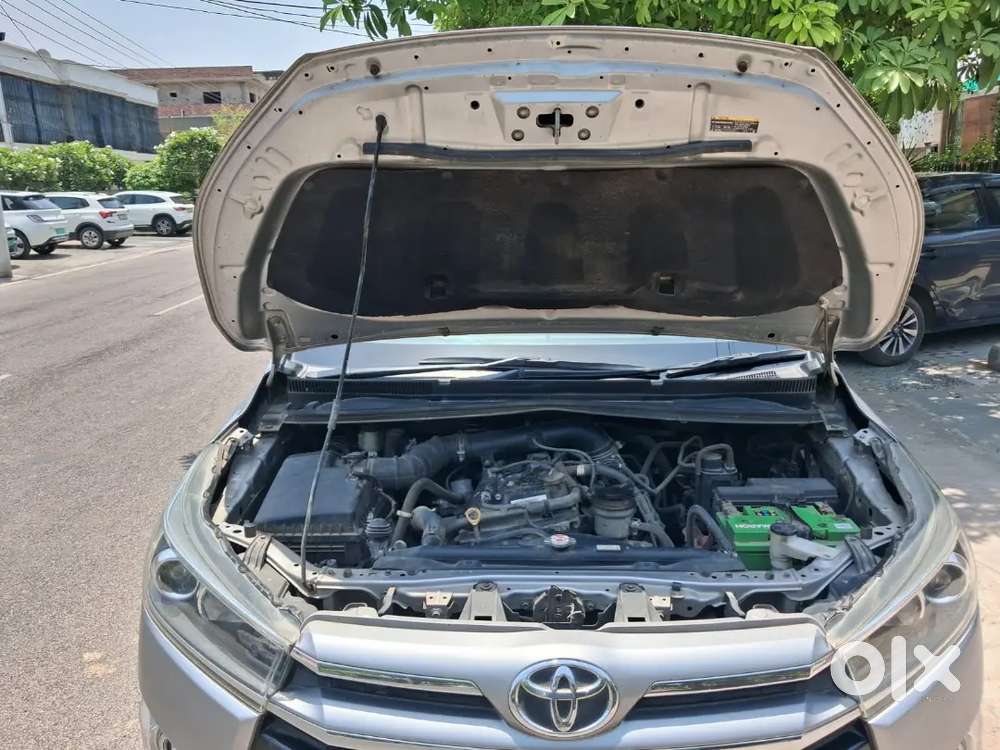 Toyota Innova Crysta Zx At