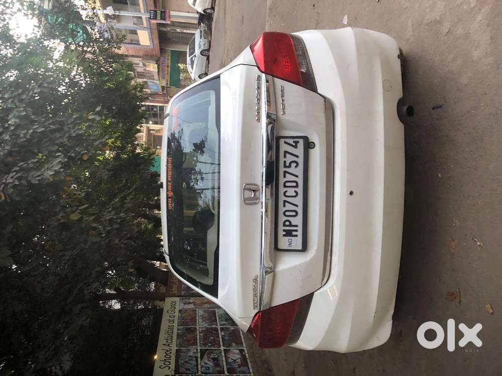 Honda Amaze 2015 Diesel 99865 Km Driven