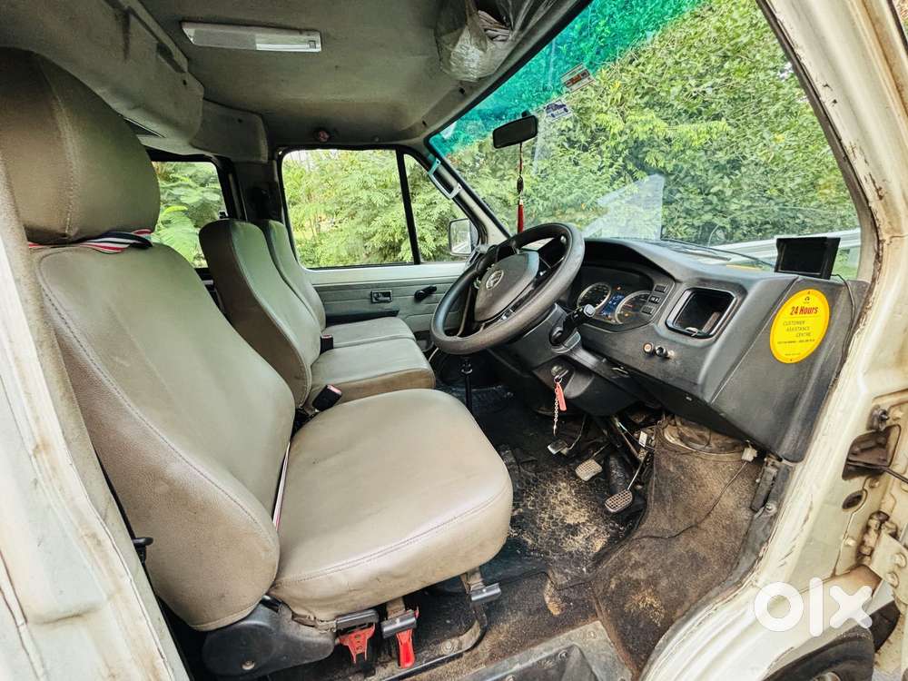 Tata Winger Deluxe - Flat Roof (ac), 2022, Diesel