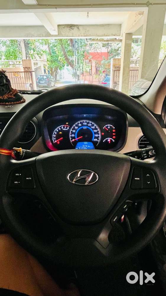 Hyundai Grand I10 1.2 Sportz Vtvt 2016 Petrol 51000 Km Driven
