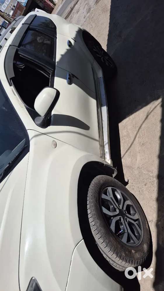 Leather Seat Covers ,new Tyres