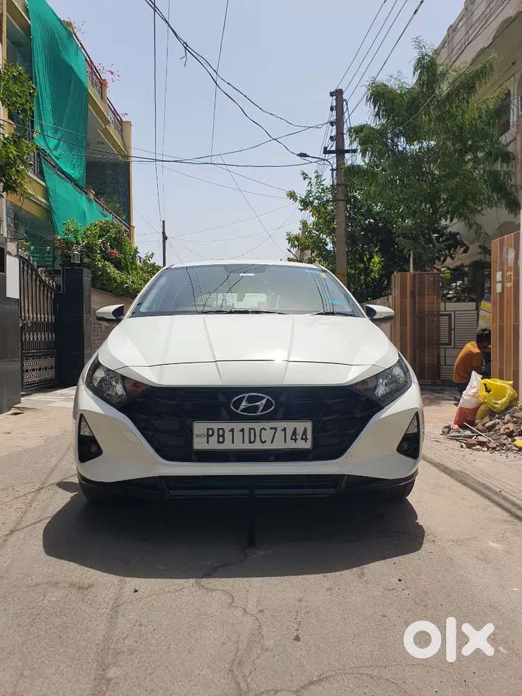 Hyundai I20 2023 Petrol 13500 Km Driven