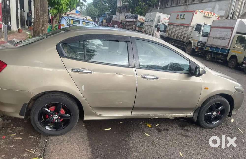 Honda City 1.5 Vx 2009- 2030 All Papers Valid Till 2030