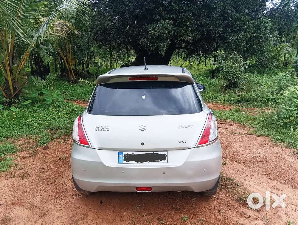 Maruti Suzuki Swift Vxi 2012