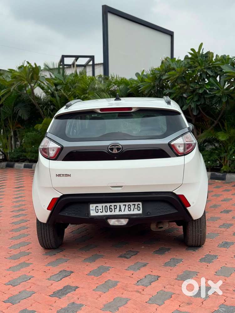 Tata Nexon 1.2 Revotron Xz, 2019, Petrol