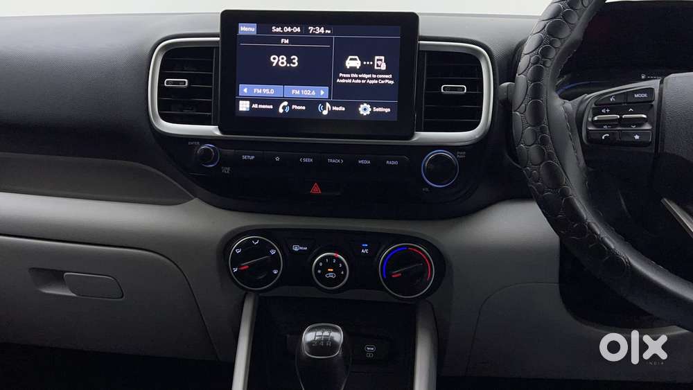 Hyundai Venue 1.2 S (o), 2024, Petrol