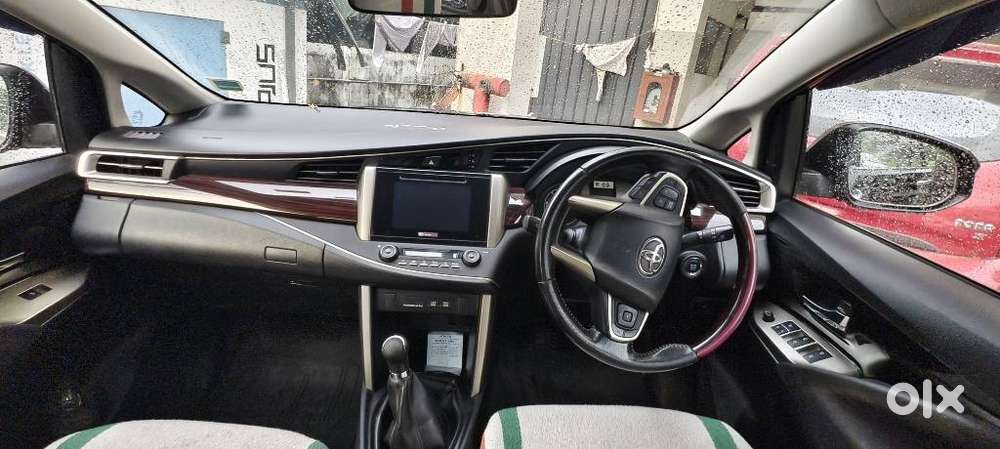 Toyota Innova Crysta 2.4 V, 2016, Diesel